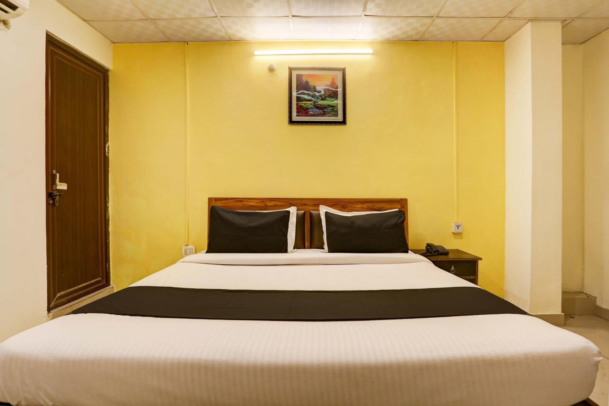 Collection O Hotel Moon Light Λάκναου Εξωτερικό φωτογραφία