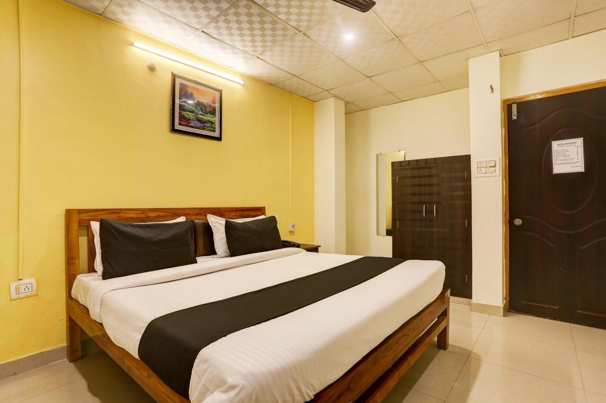Collection O Hotel Moon Light Λάκναου Εξωτερικό φωτογραφία
